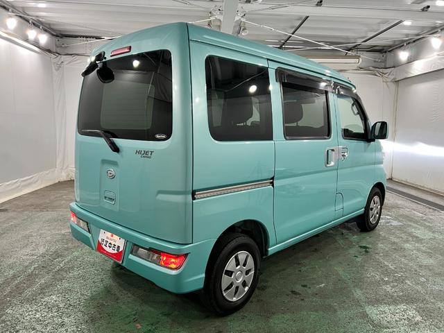 ハイゼットカーゴクルーズターボ　４ＷＤ／ＭＴ車／走行４３６１５キロ／マット１年保証距離無制限　走行距離４３６１５キロ　純正フロアマット　助手席エアバック　ＬＥＤヘッドランプ　アイドリングストップ　両側スライドドア（埼玉県）の中古車