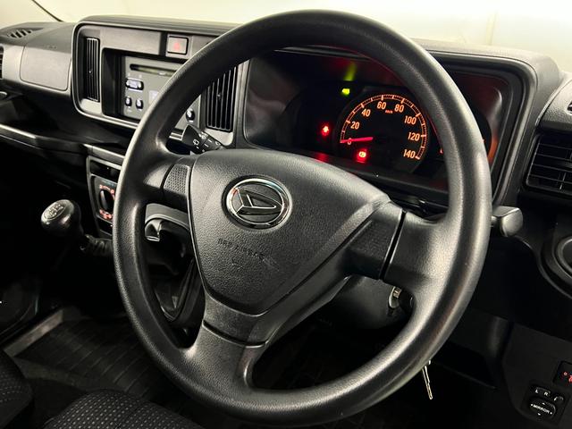 ハイゼットカーゴクルーズターボ　４ＷＤ／ＭＴ車／走行４３６１５キロ／マット１年保証距離無制限　走行距離４３６１５キロ　純正フロアマット　助手席エアバック　ＬＥＤヘッドランプ　アイドリングストップ　両側スライドドア（埼玉県）の中古車