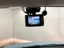 一年保証距離無制限　走行距離８１５７８キロ　フルセグナビ　ブルートゥース　バックカメラ　ＤＶＤ再生　ドラレコ　ベンチシート　オートエアコン（埼玉県）の中古車