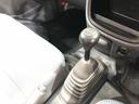 １年保証距離無制限　走行距離１０１０００キロ　ＭＴ５速　４ＷＤ　ＦＭＡＭラジオ　荷台作業灯　純正フロアマット　マニュアルエアコン　スペアキー（埼玉県）の中古車