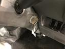 １年保証距離無制限　走行距離９９３５２キロ　４ＷＤ　ＭＴ５速　ＦＭＡＭラジオ　純正フロアマット　助手席エアバッグ　マニュアルエアコン（埼玉県）の中古車