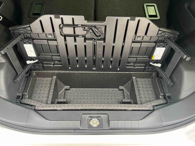 タントカスタムＸバックカメラ　両側電動スライドドア　シートヒーター　電動パーキングブレーキ　ＬＥＤヘッドライト＆フォグランプ　オートライト　上下２段調節式デッキボード　コーナーセンサー　衝突被害軽減ブレーキ（千葉県）の中古車