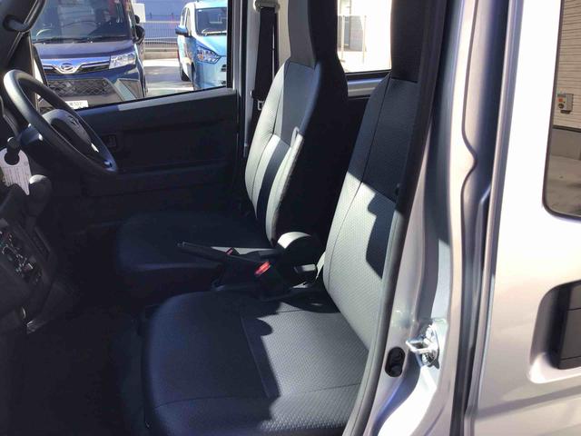 ハイゼットカーゴスペシャル衝突被害軽減ブレーキ コーナーセンサー 横滑り防止装置 オートライト アイドリングストップ スピーカー一体型AM/FMラジオ エアコン パワステ パワーウインドウ デュアルエアバッグ ABS(千葉県)の中古車