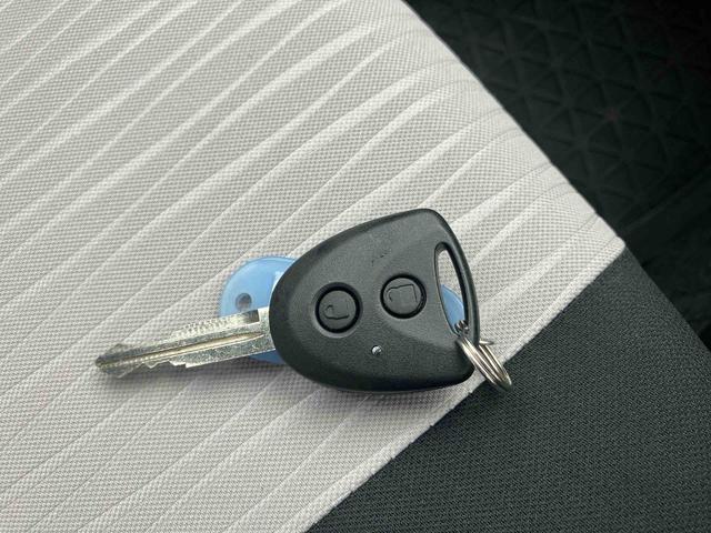 ミライースＬ　ＳＡIIIスマートアシスト／キーレスエントリー／コーナーセンサー／セキュリティーアラーム／マニュアルエアコン／ホイールキャップ／アイドリングストップ／ハロゲンライト／リアワイパー（千葉県）の中古車