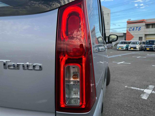 タントLバックカメラ スライドドア LEDヘッドライト オートライト プッシュボタンスターター オート格納ドアミラー オートエアコン 上下2段調節式デッキボード コーナーセンサー 衝突被害軽減ブレーキ(千葉県)の中古車