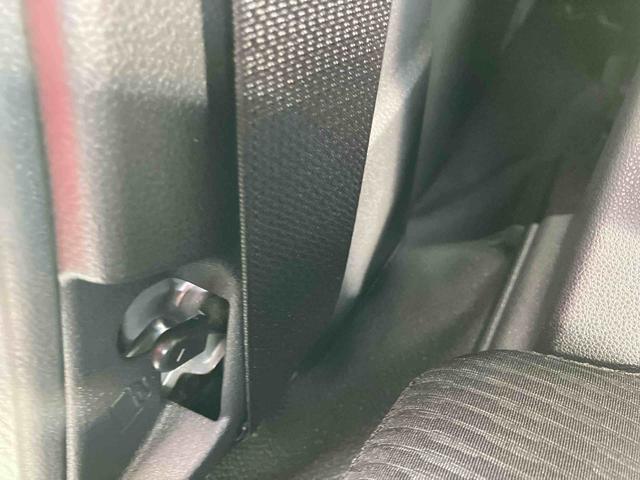 ハイゼットカーゴＤＸ衝突回避支援ブレーキ、車線逸脱抑制制御機能、オートハイビーム、ラバーマット、ＡＭ・ＦＭラジオ、リバース連動リヤワイパー、マニュアルエアコン、アクセサリーソケット（１２Ｖ）、足踏み式パーキングブレーキ（千葉県）の中古車