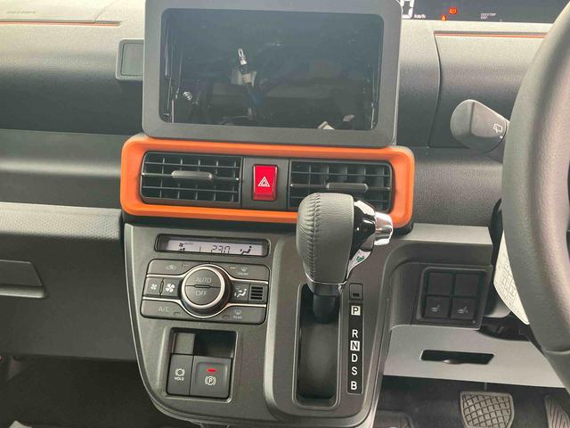 タントファンクロスターボ次世代スマアシ／ＬＥＤヘッドランプ＆フォグランプ／１５インチアルミホイール／両側パワースライドドア／前席シートヒーター／後席シートバックテーブル／バックモニター／カーテンシールドエアバック／ターボ（千葉県）の中古車