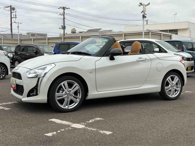 コペンローブ５速マニュアル　電動開閉式ルーフ　１６インチアルミホイール　ＬＥＤヘッドライト　ハロゲンフォグランプ　プッシュボタンスターター　シートヒーター　オートエアコン　オートライト　バックソナー（千葉県）の中古車