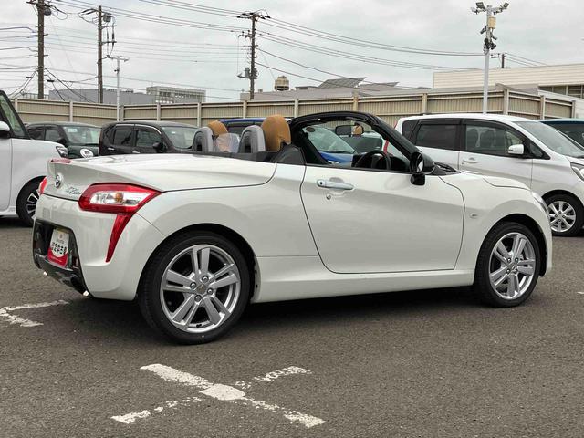 コペンローブ５速マニュアル　電動開閉式ルーフ　１６インチアルミホイール　ＬＥＤヘッドライト　ハロゲンフォグランプ　プッシュボタンスターター　シートヒーター　オートエアコン　オートライト　バックソナー（千葉県）の中古車