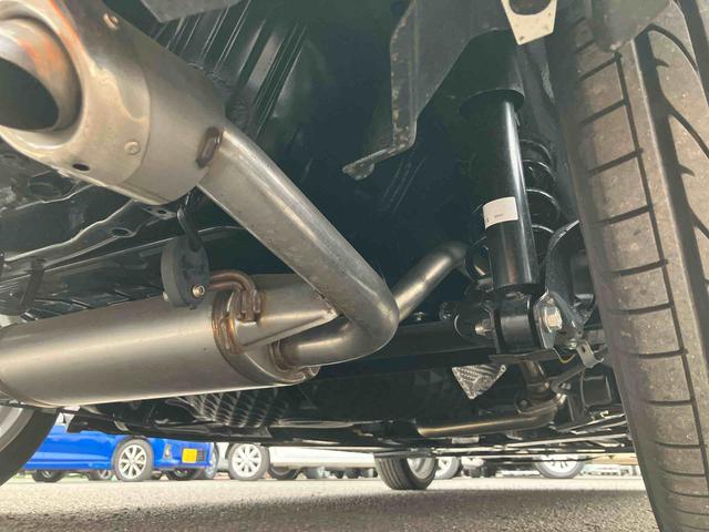 コペンローブ５速マニュアル　電動開閉式ルーフ　１６インチアルミホイール　ＬＥＤヘッドライト　ハロゲンフォグランプ　プッシュボタンスターター　シートヒーター　オートエアコン　オートライト　バックソナー（千葉県）の中古車