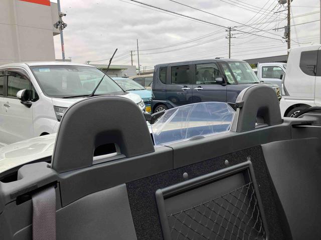 コペンローブ５速マニュアル　電動開閉式ルーフ　１６インチアルミホイール　ＬＥＤヘッドライト　ハロゲンフォグランプ　プッシュボタンスターター　シートヒーター　オートエアコン　オートライト　バックソナー（千葉県）の中古車