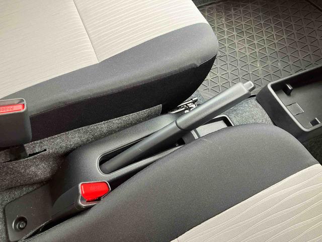 ミライースＬ　ＳＡIII衝突被害軽減ブレーキ　横滑り防止装置　コーナーセンサー　リヤワイパー　オートライト　オートハイビーム　キーレスエントリー　自発光式デジタルメーター　セキュリティアラーム　アイドリングストップ（千葉県）の中古車