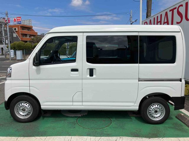 ハイゼットカーゴデラックス電子制御4WD リヤヒーター オートライト プライバシーガラス フロントパワーウィンドウ オーバーヘッドシェルフ キーレスエントリー コーナーセンサー 衝突被害軽減ブレーキ(千葉県)の中古車