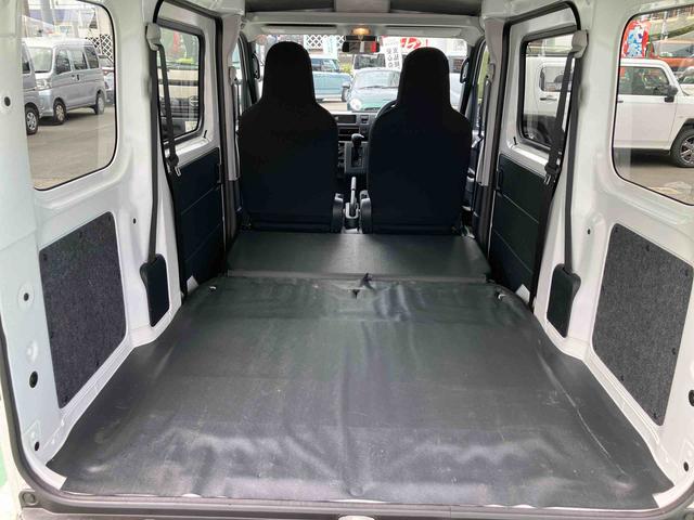 ハイゼットカーゴデラックス電子制御4WD リヤヒーター オートライト プライバシーガラス フロントパワーウィンドウ オーバーヘッドシェルフ キーレスエントリー コーナーセンサー 衝突被害軽減ブレーキ(千葉県)の中古車