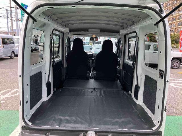 ハイゼットカーゴデラックス電子制御4WD リヤヒーター オートライト プライバシーガラス フロントパワーウィンドウ オーバーヘッドシェルフ キーレスエントリー コーナーセンサー 衝突被害軽減ブレーキ(千葉県)の中古車