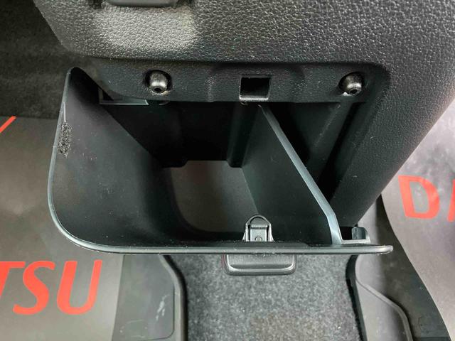 ムーヴキャンバスストライプスＧ衝突回避支援システム　横滑り防止装置　置きラクボックス　ホットカップホルダー　前席シートヒーター　ホールド機能付き電動パーキングブレーキ　助手席シートバックポケット＋ショッピングフック（千葉県）の中古車