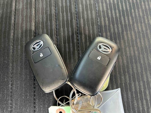 ハイゼットトラックEXTキーフリーシステム/プッシュスタート/電動格納ミラー/LEDフォグランプ/テールゲートチェーン/パワーウインドウ/LED作業灯/エアコン/パワーステアリング//オートライト/スマートアシスト(千葉県)の中古車