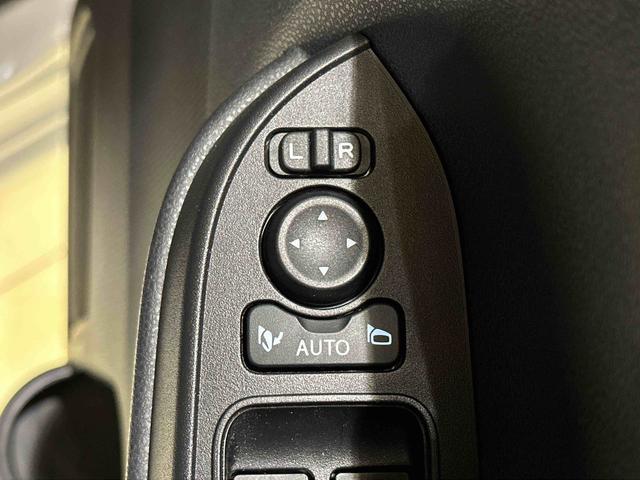 タントカスタムＲＳターボ　バックカメラ　ＬＥＤヘッドライト　オートライト　アダプティブドライビングビーム　衝突被害軽減ブレーキ　コ−ナ−センサー　シートヒーター　両側電動スライドドア　アルミホイール　電動駐車ブレーキ（千葉県）の中古車