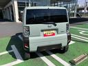 ガラスルーフ　１５インチアルミ　シートヒーター　ＬＥＤヘッドライト＆フォグランプ　ルーフレール　バックカメラ　電動駐車ブレーキ　オート格納ドアミラー　衝突被害軽減ブレーキ　コーナーセンサー（千葉県）の中古車