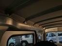 衝突被害軽減ブレーキ　コーナーセンサー　オートライト　プライバシーガラス　フロントパワーウィンドウ　オーバーヘッドシェルフ　スピーカー一体型ＡＭ・ＦＭラジオ　キーレスエントリー　アイドリングストップ（千葉県）の中古車