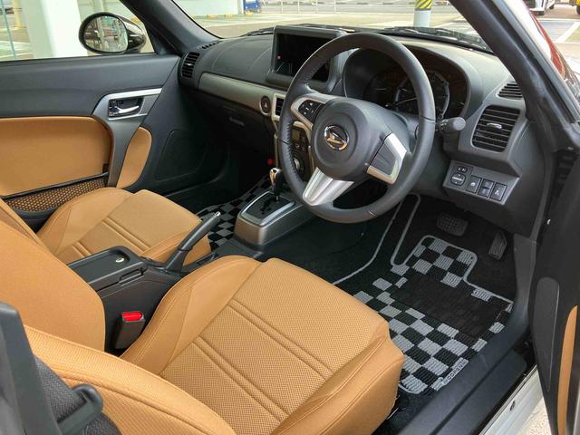 コペンセロ電動開閉式ルーフ／１６ｃｍスピーカー・ツィーター／アクセサリーソケット／チルトステアリング／オートエアコン／キーフリーシステム／ＬＥＤヘッドランプ（オートライト付）／本革巻ステアリングホイール／（千葉県）の中古車