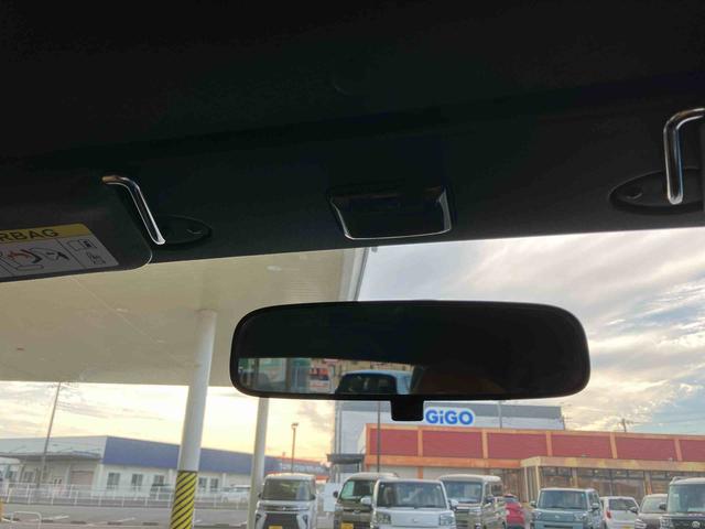 コペンセロ電動開閉式ルーフ／１６ｃｍスピーカー・ツィーター／アクセサリーソケット／チルトステアリング／オートエアコン／キーフリーシステム／ＬＥＤヘッドランプ（オートライト付）／本革巻ステアリングホイール／（千葉県）の中古車