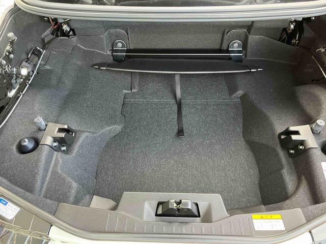 コペンセロ電動開閉式ルーフ／１６ｃｍスピーカー・ツィーター／アクセサリーソケット／チルトステアリング／オートエアコン／キーフリーシステム／ＬＥＤヘッドランプ（オートライト付）／本革巻ステアリングホイール／（千葉県）の中古車