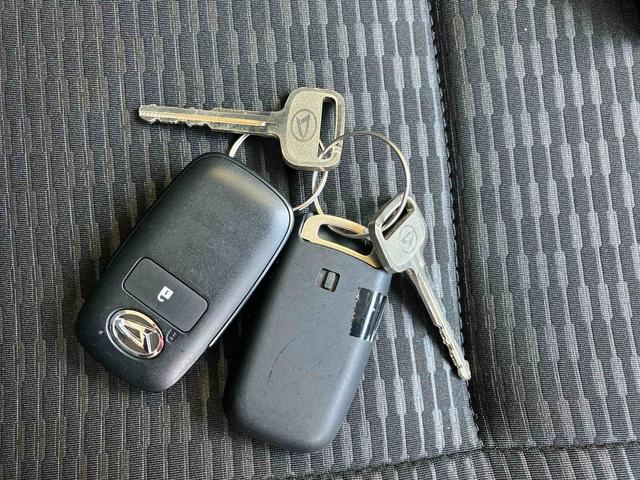 ハイゼットトラックジャンボエクストラＣＶＴ　電子制御式４ＷＤ　スーパーデフロック　ＬＥＤヘッド＆フォグランプ　ＬＥＤ荷台灯　プッシュボタンスタート　電格ドアミラー　コーナーセンサー　衝突被害軽減ブレーキ（千葉県）の中古車