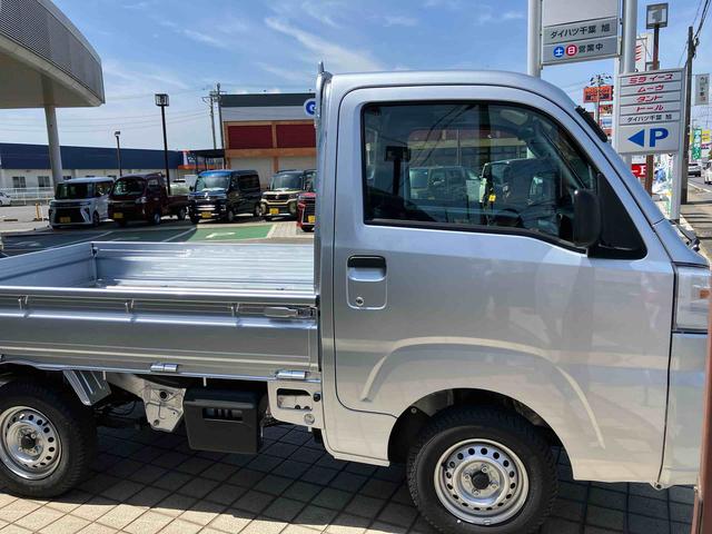 ハイゼットトラックスタンダード　農用スペシャル電子制御式４ＷＤ　荷台ＬＥＤライト　リヤ４枚リーフスプリング　リヤデフロック　副変速機　衝突被害軽減ブレーキ　コーナーセンサー　スピーカー一体型ＡＭ／ＦＭラジオ　エアコン　パワステ（千葉県）の中古車