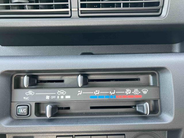 ハイゼットトラックスタンダード　農用スペシャル電子制御式４ＷＤ　荷台ＬＥＤライト　リヤ４枚リーフスプリング　リヤデフロック　副変速機　衝突被害軽減ブレーキ　コーナーセンサー　スピーカー一体型ＡＭ／ＦＭラジオ　エアコン　パワステ（千葉県）の中古車