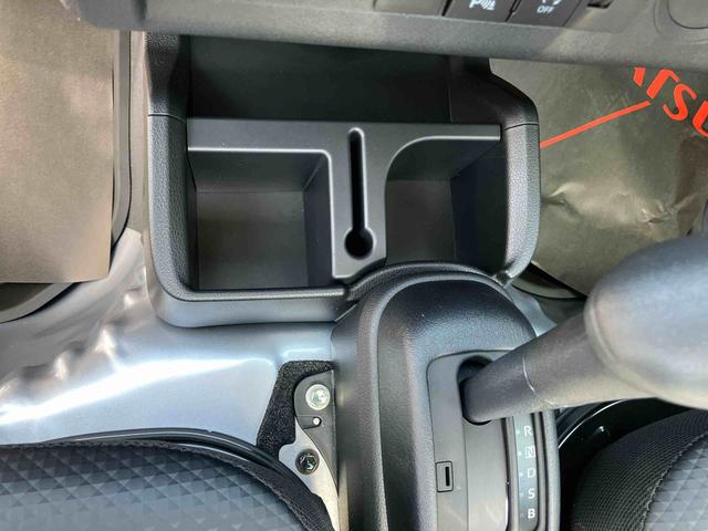 ハイゼットトラックスタンダード　農用スペシャル電子制御式４ＷＤ　荷台ＬＥＤライト　リヤ４枚リーフスプリング　リヤデフロック　副変速機　衝突被害軽減ブレーキ　コーナーセンサー　スピーカー一体型ＡＭ／ＦＭラジオ　エアコン　パワステ（千葉県）の中古車