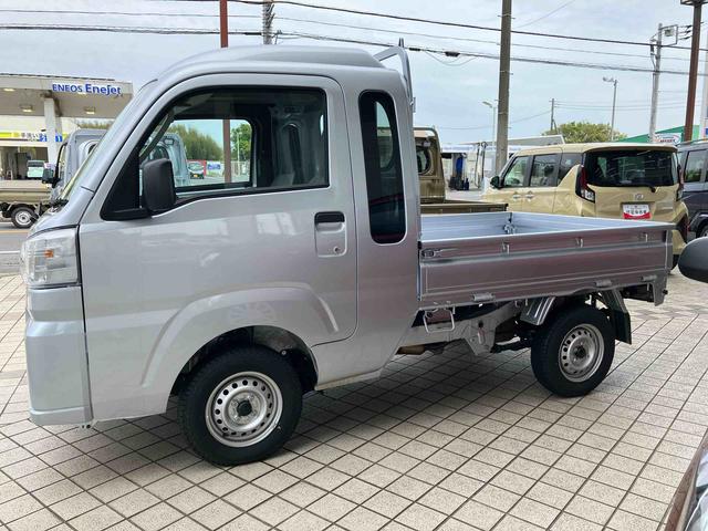 ハイゼットトラックジャンボスタンダード４ＷＤ、　衝突被害軽減ブレーキ、ＡＭ／ＦＭラジオ、格納式テールゲートチェーン、プリントレザーシート表皮、運転席・助手席リクライニングシート、エアコン、オーバーヘッドシェルフ（千葉県）の中古車