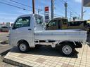 電子制御式４ＷＤ　荷台ＬＥＤライト　リヤ４枚リーフスプリング　リヤデフロック　副変速機　衝突被害軽減ブレーキ　コーナーセンサー　スピーカー一体型ＡＭ／ＦＭラジオ　エアコン　パワステ（千葉県）の中古車