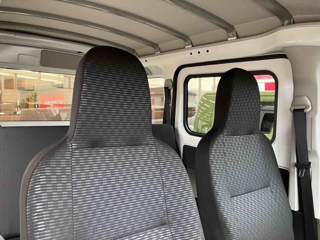 ハイゼットカーゴデラックス衝突被害軽減ブレーキ コーナーセンサー オートライト プライバシーガラス フロントパワーウィンドウ オーバーヘッドシェルフ スピーカー一体型AM・FMラジオ キーレスエントリー アイドリングストップ(千葉県)の中古車