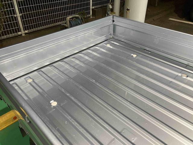 ハイゼットトラックスタンダード5速マニュアル 2WD AM/FMラジオ マニュアルエアコン ハロゲンヘッドライト(千葉県)の中古車