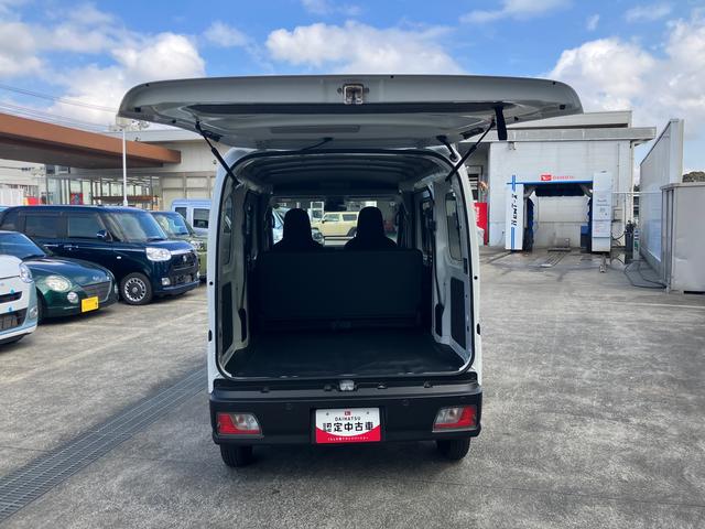 ハイゼットカーゴデラックスキーレスエントリー・コーナーセンサー・オートライト・オートハイビーム・(千葉県)の中古車