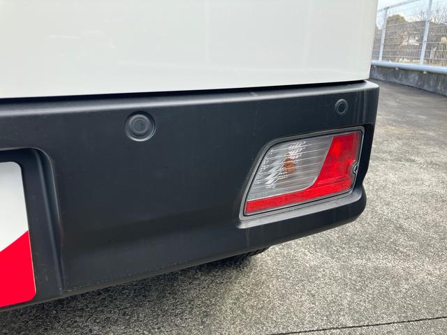 ハイゼットカーゴデラックスキーレスエントリー・コーナーセンサー・オートライト・オートハイビーム・(千葉県)の中古車