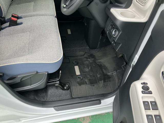 ムーヴキャンバスストライプスGキーフリーシステム・プッシュボタン・アイドリングストップ・LEDヘッドライト・オートライト・オートハイビーム・シートヒーター・コーナーセンサー・セキュリティアラーム・(千葉県)の中古車