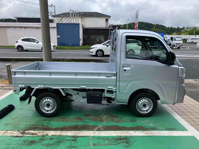 ハイゼットトラックEXTキーフリーシステム・プッシュボタン・アイドリングストップ・コーナーセンサー・4WD(千葉県)の中古車