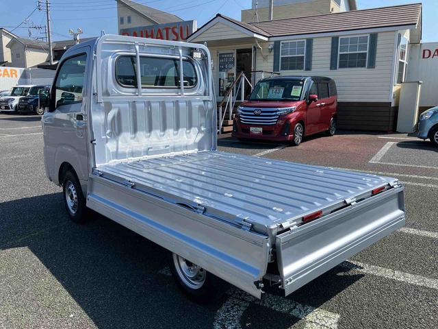 ハイゼットトラックスタンダード 農用スペシャル4WD/デフロック/LED作業灯/4枚リーフスプリング/エアコン/パワーステアリング/エアバッグ/ラバーマット(千葉県)の中古車