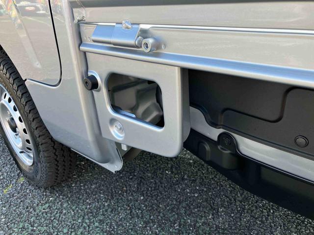 ハイゼットトラックスタンダード 農用スペシャル4WD/デフロック/LED作業灯/4枚リーフスプリング/エアコン/パワーステアリング/エアバッグ/ラバーマット(千葉県)の中古車