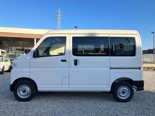 ハイゼットカーゴデラックス走行無制限1年保証 前後コーナーセンサー ワンオーナー CVT車 オートマチックハイビーム アイドリングストップ キーレスエントリー 横滑り防止装置 オートライト ヘッドライトレベライザー ラジオ(千葉県)の中古車