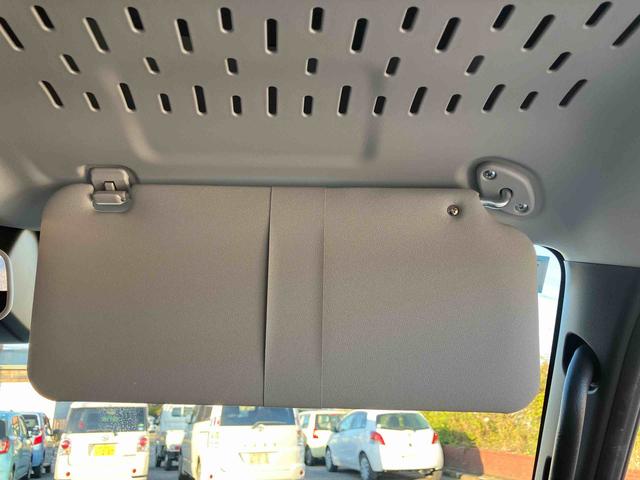 ハイゼットカーゴデラックス走行無制限１年保証　前後コーナーセンサー　ワンオーナー　ＣＶＴ車　オートマチックハイビーム　アイドリングストップ　キーレスエントリー　横滑り防止装置　オートライト　ヘッドライトレベライザー　ラジオ（千葉県）の中古車