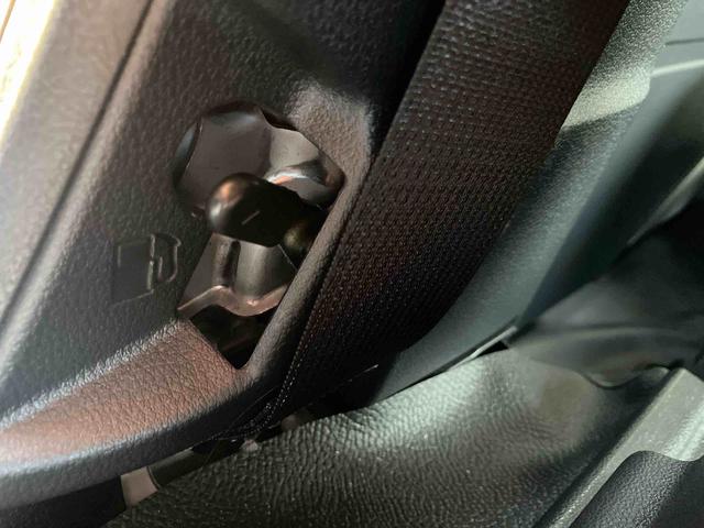 ハイゼットカーゴデラックス走行無制限１年保証　前後コーナーセンサー　ワンオーナー　ＣＶＴ車　オートマチックハイビーム　アイドリングストップ　キーレスエントリー　横滑り防止装置　オートライト　ヘッドライトレベライザー　ラジオ（千葉県）の中古車