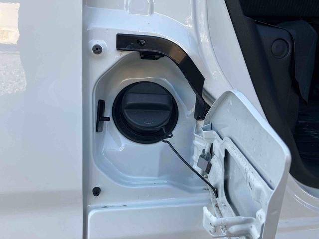 ハイゼットカーゴデラックス走行無制限１年保証　前後コーナーセンサー　ワンオーナー　ＣＶＴ車　オートマチックハイビーム　アイドリングストップ　キーレスエントリー　横滑り防止装置　オートライト　ヘッドライトレベライザー　ラジオ（千葉県）の中古車