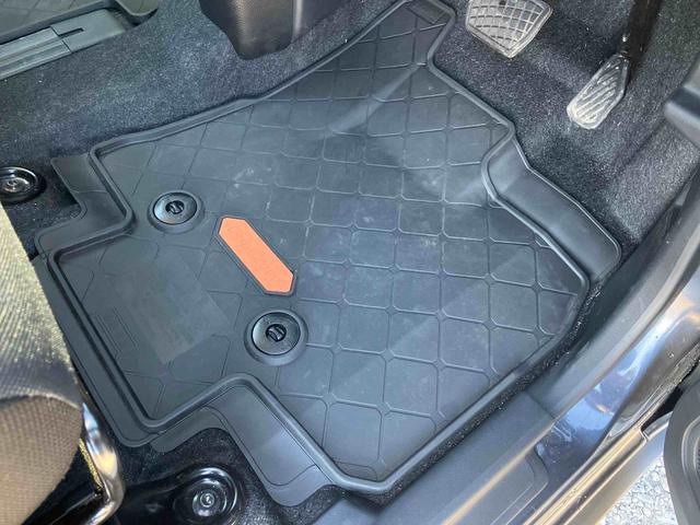 タントファンクロスターボルーフレール 15インチアルミ バックカメラ 両側電動スライドドア シートヒーター 電動駐車ブレーキ LEDライト&フォグ 上下2段調節式デッキボード コーナーセンサー 衝突被害軽減ブレーキ(千葉県)の中古車