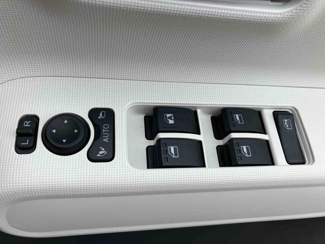 ムーヴキャンバスストライプスＧＢカメラ　ＬＥＤヘッドライト　オートライト　オートハイビーム　ホッとカップホルダー　スマアシ　コーナーセンサー　シートヒーター　両側Ｐスラ　オートＡ／Ｃ　電動駐車ブレーキ　プッシュスタート　キーフリー（千葉県）の中古車