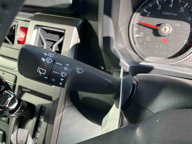 タフトＧ　クロムベンチャーガラスルーフ　ルーフレール　スマアシ　全周囲カメラ　前後専用メッキガーニッシュ　オートライト　オートハイビーム　ＬＥＤヘッドライト＆フォグ　コーナーセンサー　シートヒーター　キーフリー　オートエアコン（千葉県）の中古車