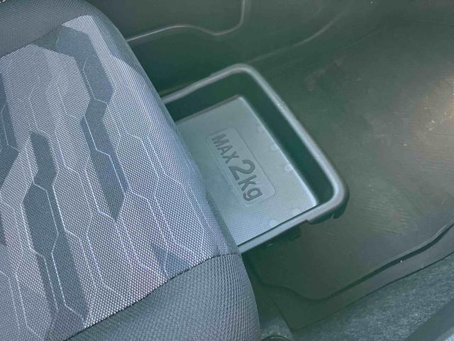 タフトＧガラスルーフ　ルーフレール　１５インチアルミホイール　ＬＥＤヘッドライト＆フォグランプ　バックカメラ　シートヒーター　電動パーキングブレーキ　コーナーセンサー　衝突被害軽減ブレーキ（千葉県）の中古車