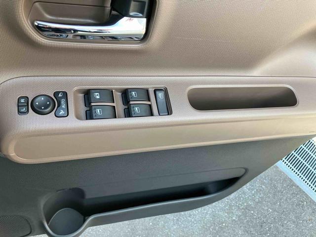 ムーヴキャンバスセオリーＧ両側電動スライドドア　ＬＥＤヘッドライト＆フォグランプ　シートヒーター　保温カップホルダー　電動駐車ブレーキ　バックカメラ　ステアリングスイッチ　置きラクＢＯＸ　コーナーセンサー　衝突被害軽減ブレーキ（千葉県）の中古車